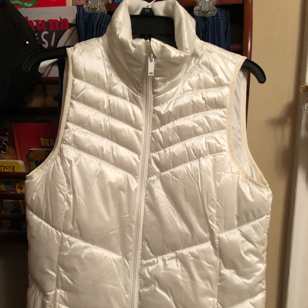 WOMEN’S XERSION PACKABLE PUFFER VEST